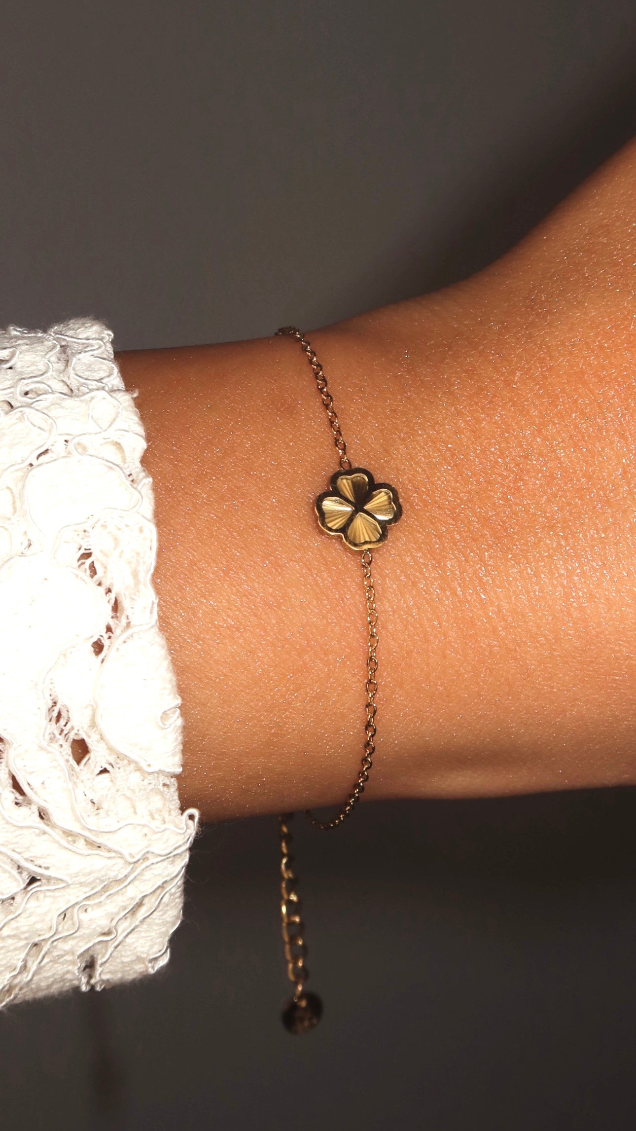 Lucky golden armband