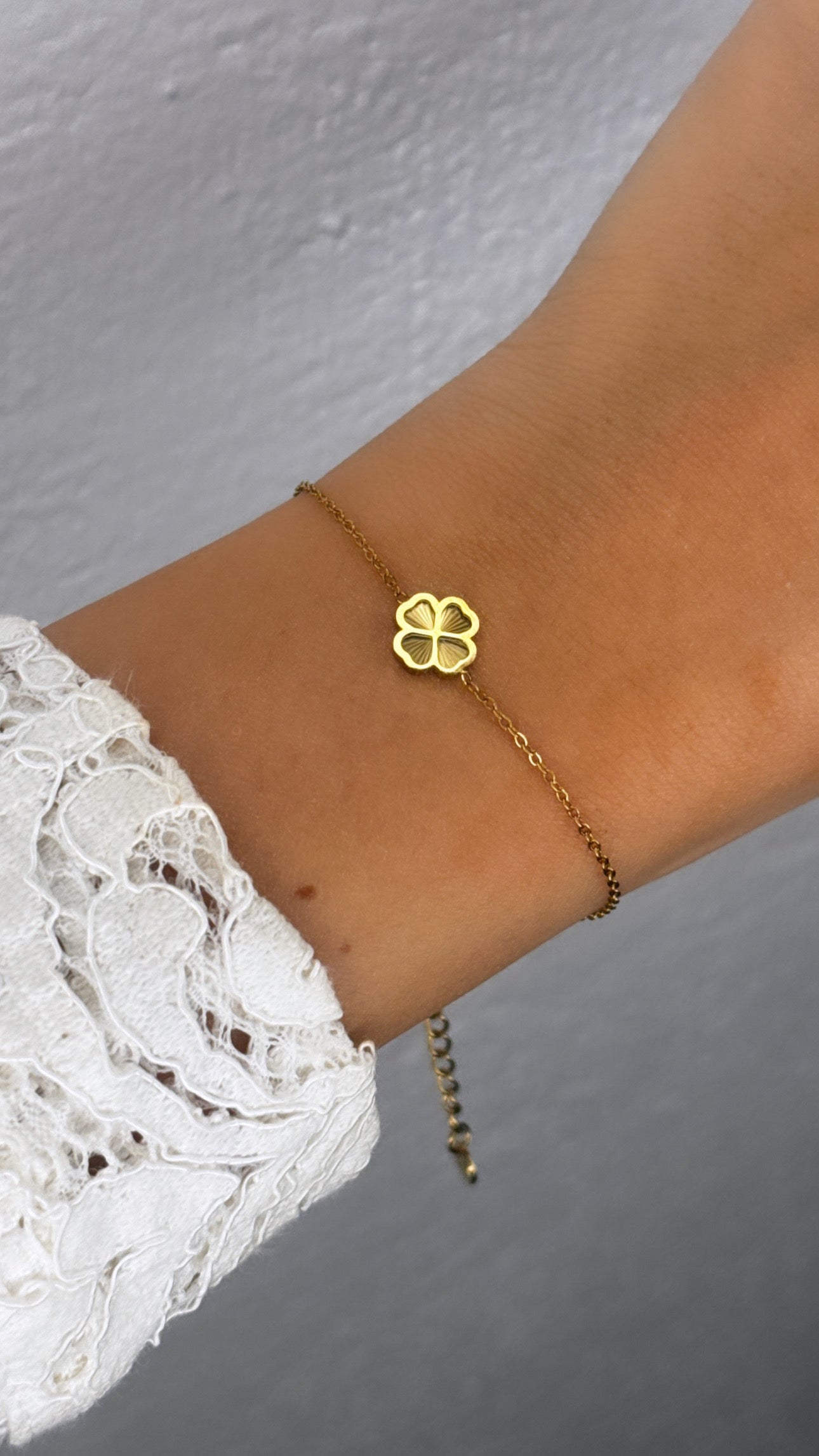 Lucky golden armband