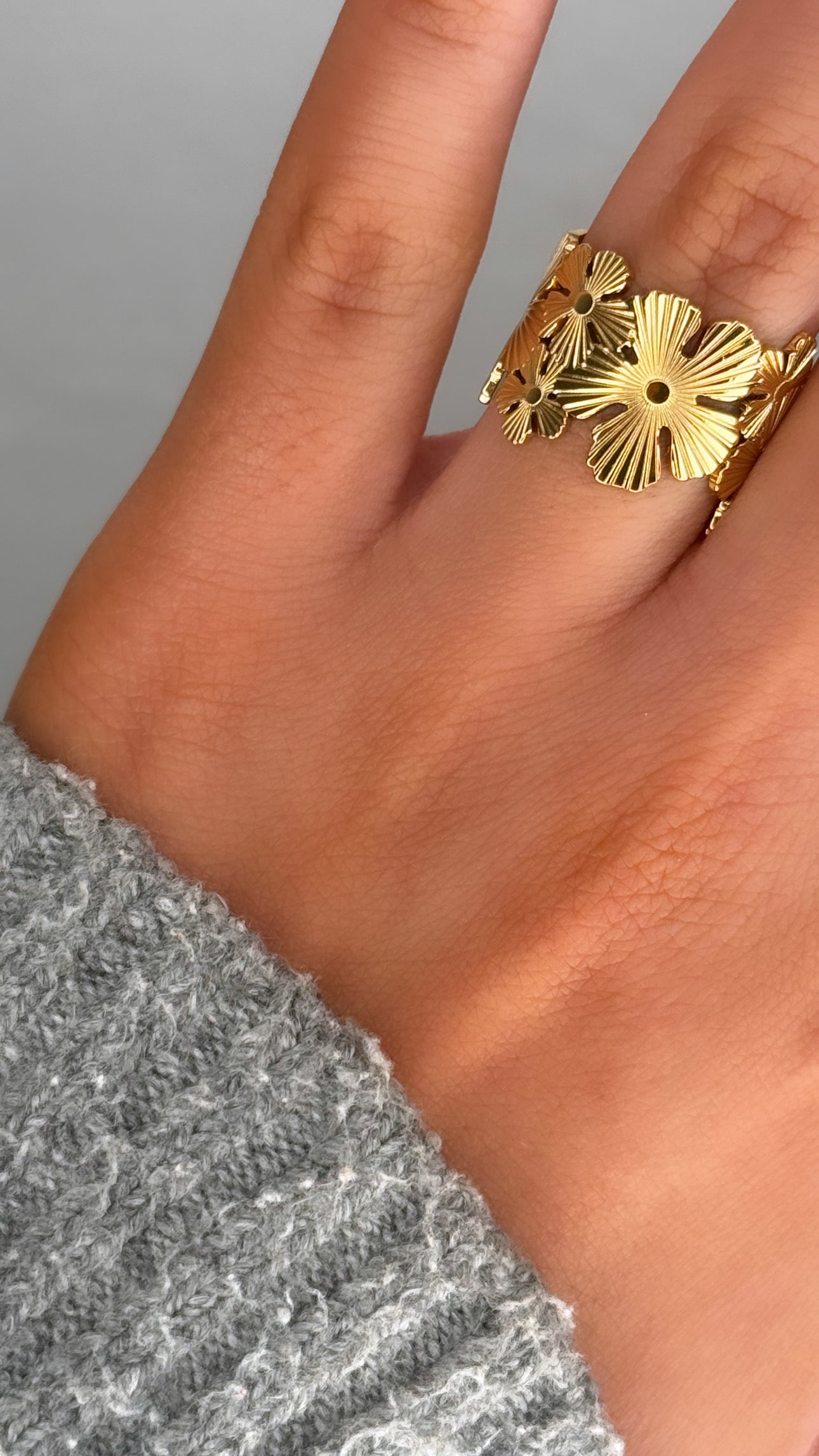 Flower ring