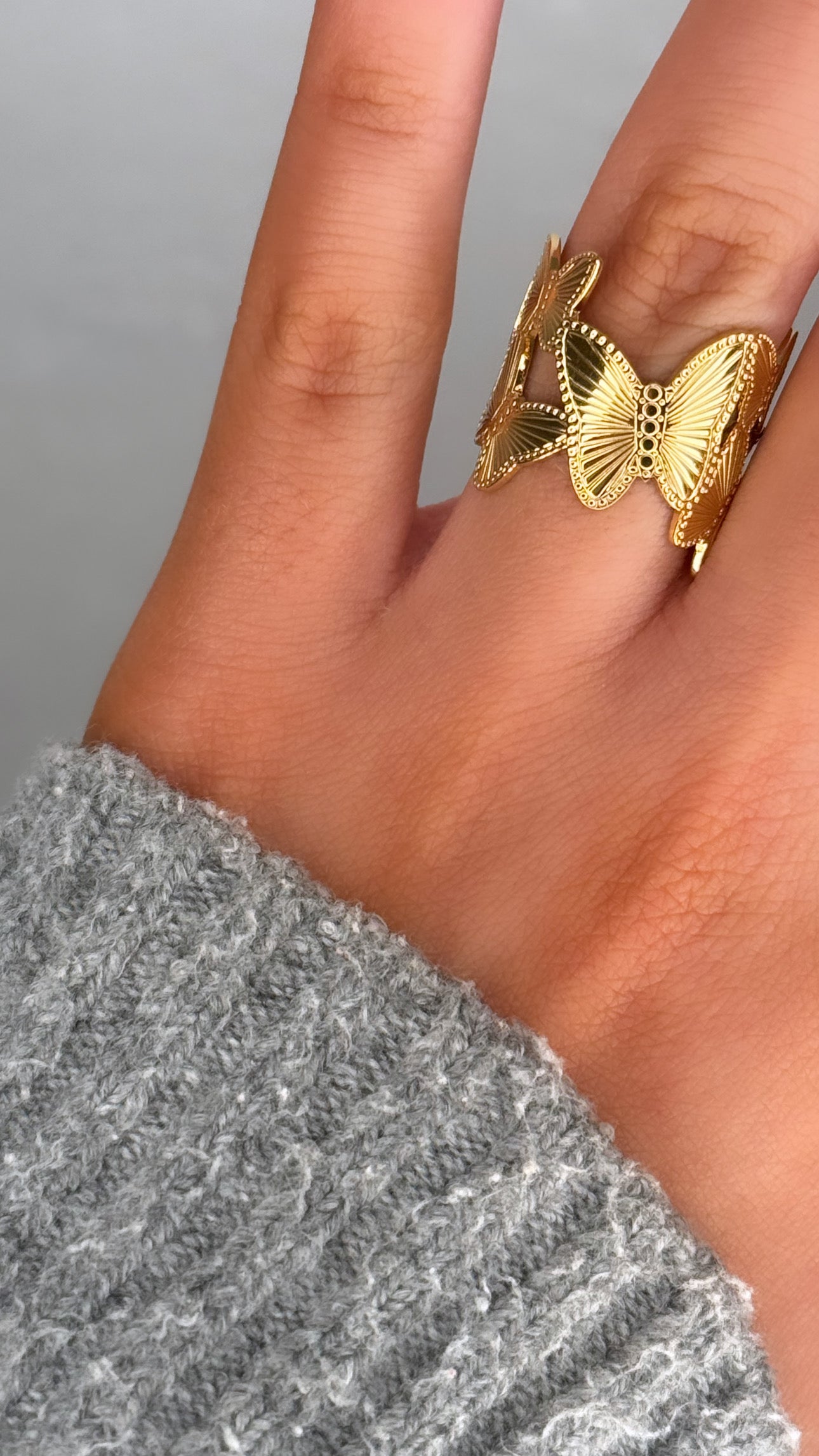 Butterfly ring